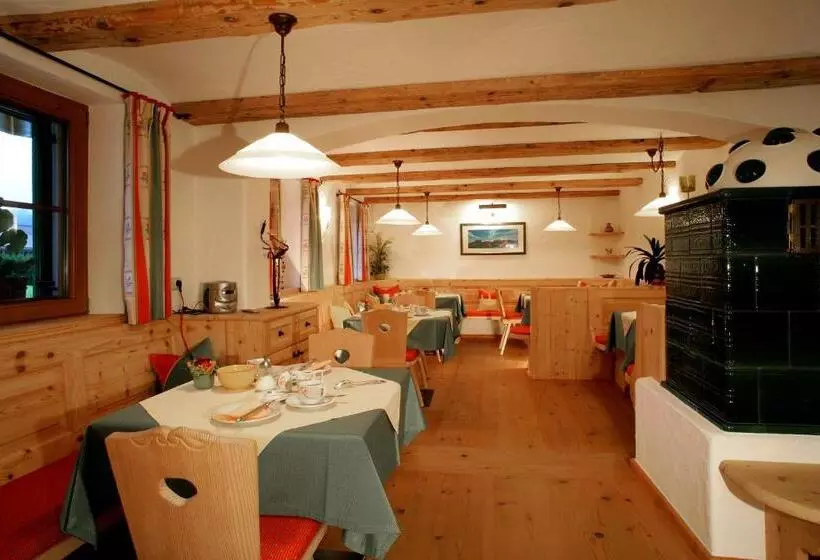 Majatalo Gästehaus Brantlhof Zimmer Und Ferienwohnungen In Going Am Wilden Kaiser