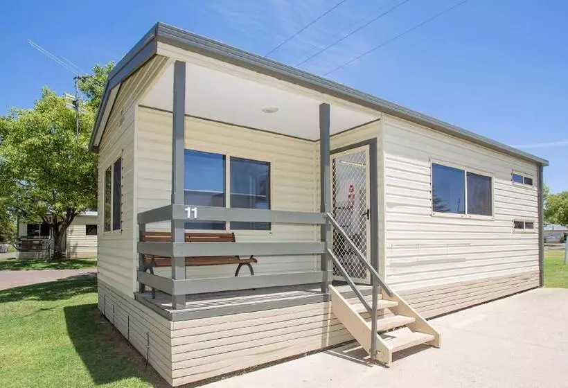 ペンション Paradise Tourist Park