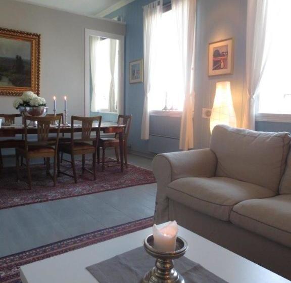 호스텔 The Old Jailhouse Mandal