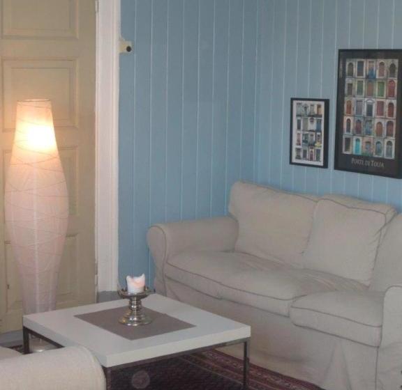 호스텔 The Old Jailhouse Mandal