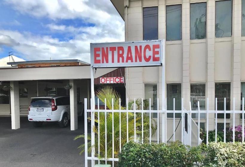 فندق على الطريق Cairns Motor Inn