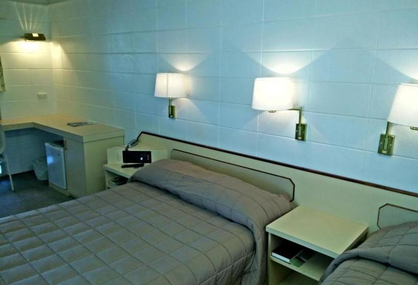 فندق على الطريق Cairns Motor Inn