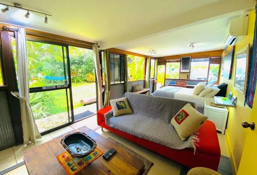 Pensió Butterfly Studio