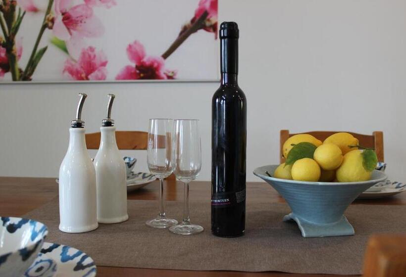 פנסיון The Grape And Olive At Willunga