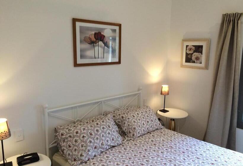 פנסיון The Grape And Olive At Willunga