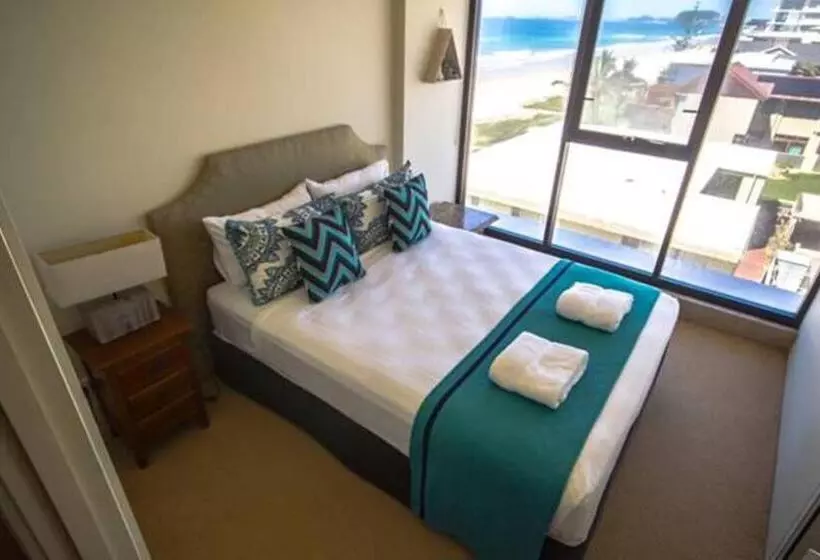 Albatross North Apartments