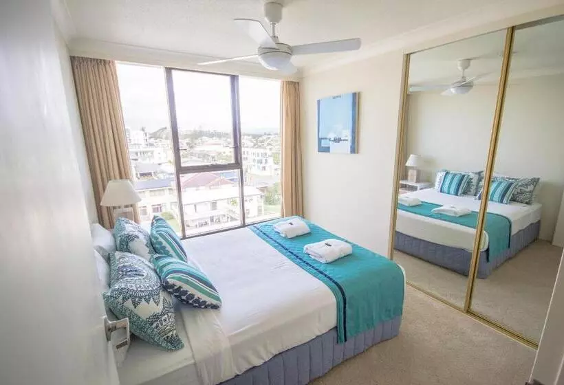 Albatross North Apartments