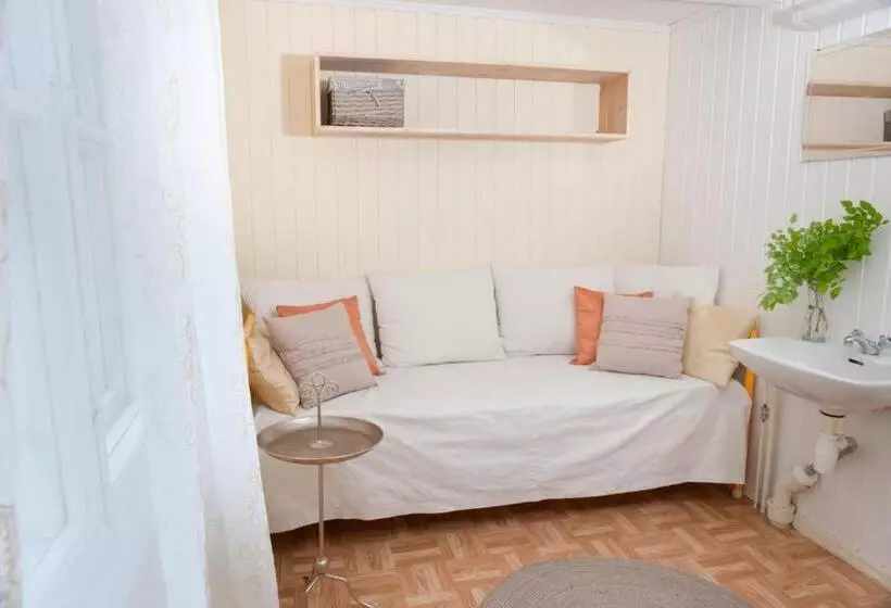 هاستل Soltorp Eco Lodge