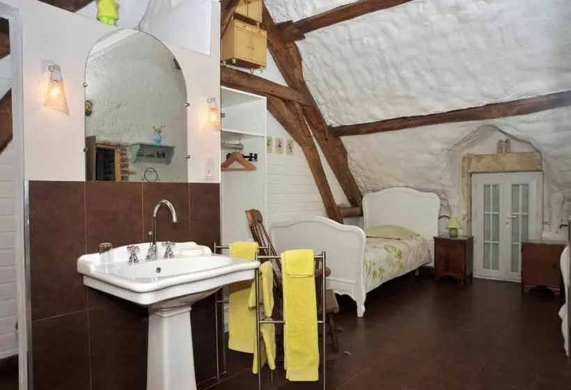 Aamiaismajoitus (B&B) Chambres Et Tables D'hôtes Le Voriou
