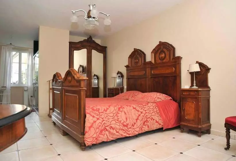 Aamiaismajoitus (B&B) Chambres Et Tables D'hôtes Le Voriou