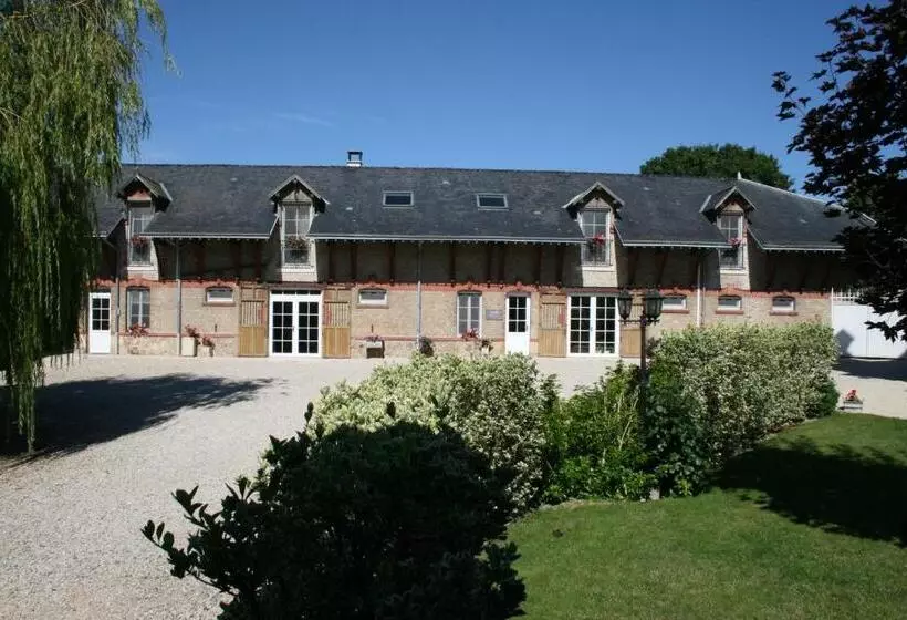 ベッドアンドブレックファースト La Closerie Des Sacres