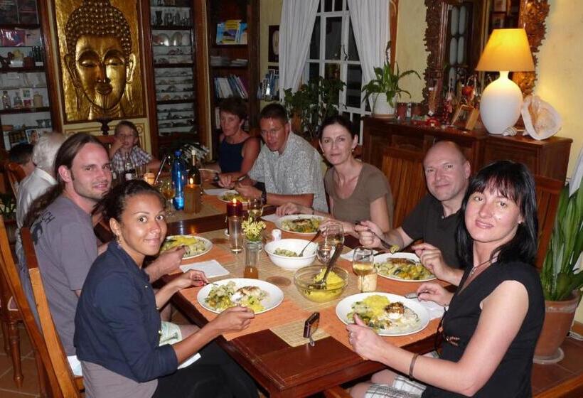 住宿加早餐  La Reine Creole