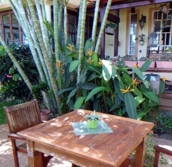 住宿加早餐  La Reine Creole