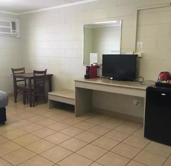 Black Nugget Hotel Motel