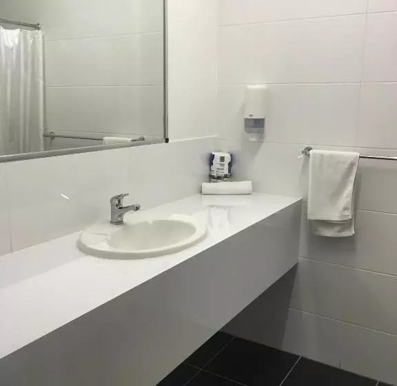 Black Nugget Hotel Motel