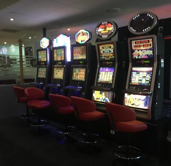 Black Nugget Hotel Motel