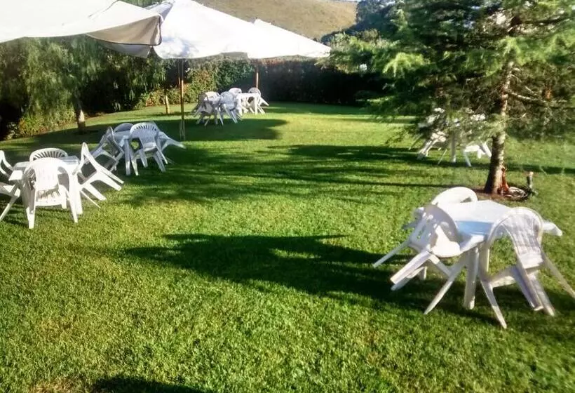 ホテル Albergo Villa Riccio