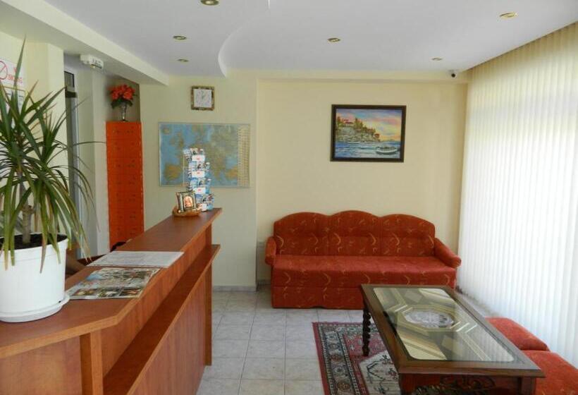 Family Hotel Andreev