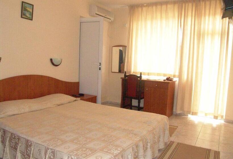 Family Hotel Andreev