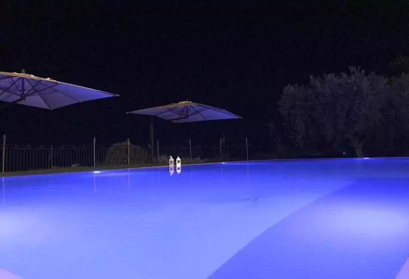 Hotelli I Casali Della Parata