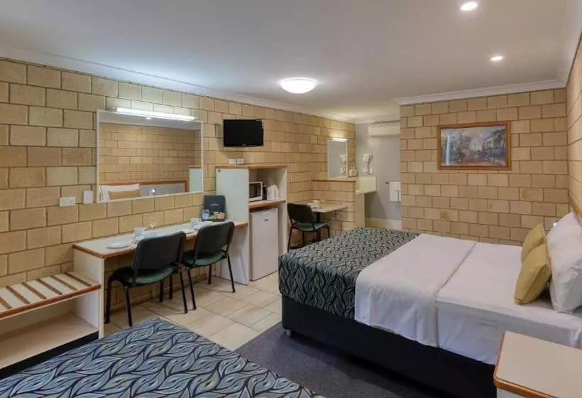 Jacaranda Country Motel