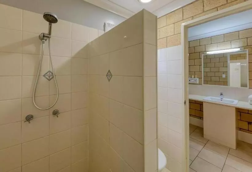 Jacaranda Country Motel