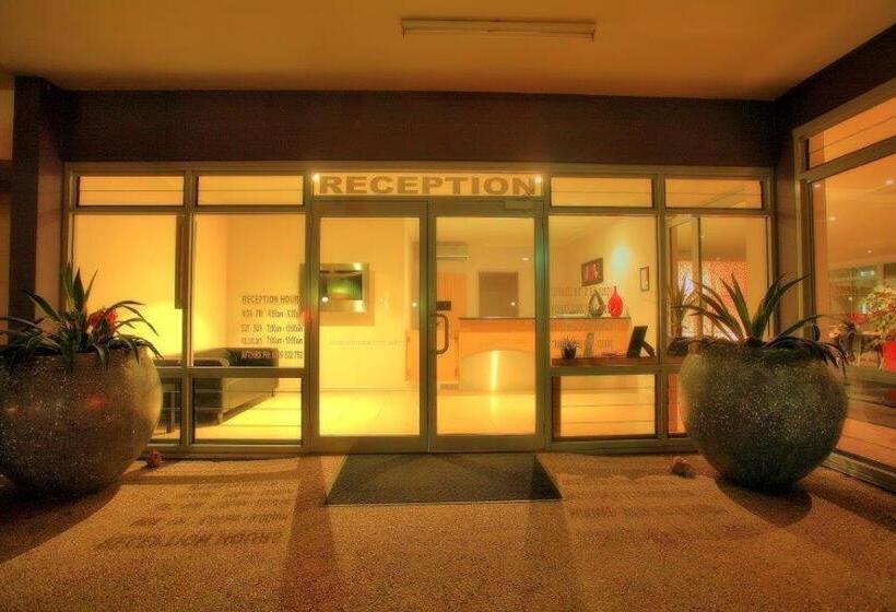 Hotel The Mayfair Emerald