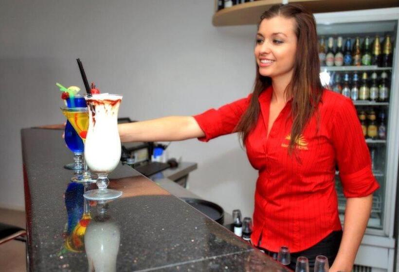 Hotel The Mayfair Emerald