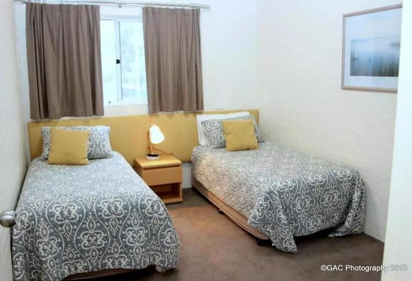 Mollymook Cove Apartments