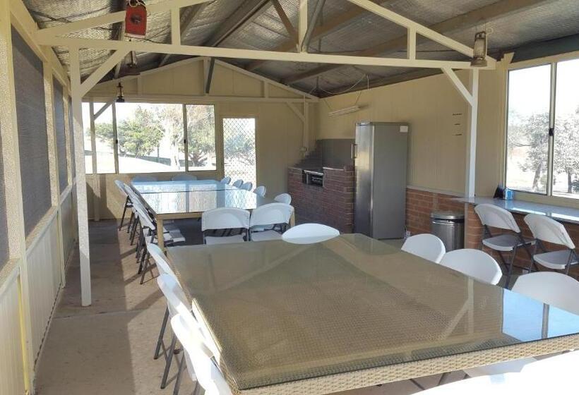 מוטל Bathurst Gold Panner