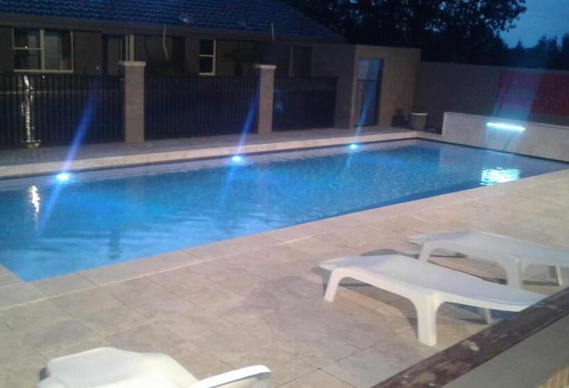 מוטל Bathurst Gold Panner