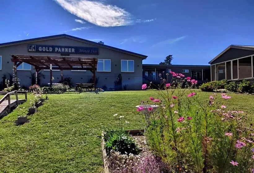 Motelli Bathurst Gold Panner