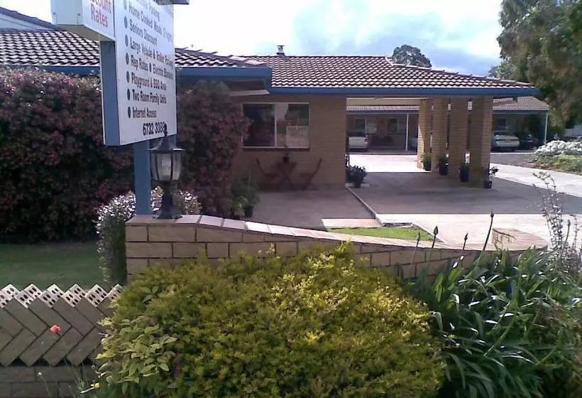モーテル Jillaroo Motor Inn