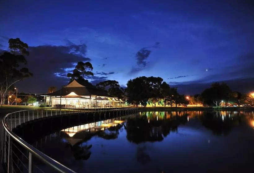 モーテル Tea House Motor Inn
