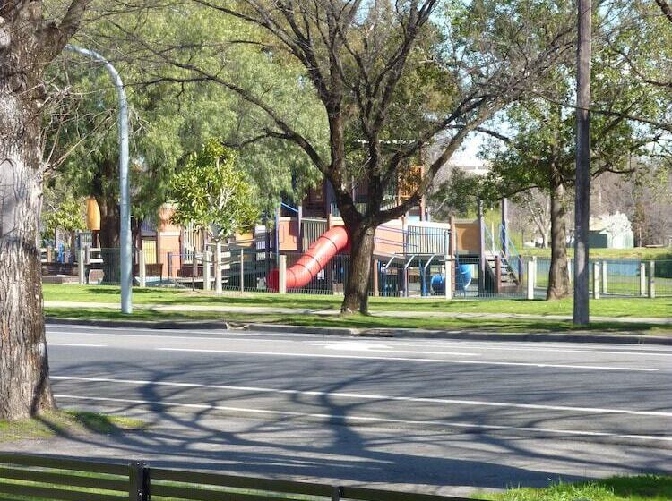 汽车旅馆 Tea House Motor Inn