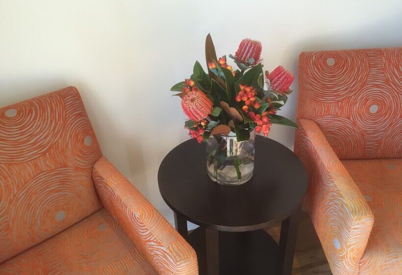 汽车旅馆 Tea House Motor Inn