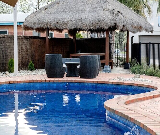 汽车旅馆 Tea House Motor Inn