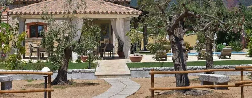 ペンション Affittacamere B&b La Villa Dei Graniti