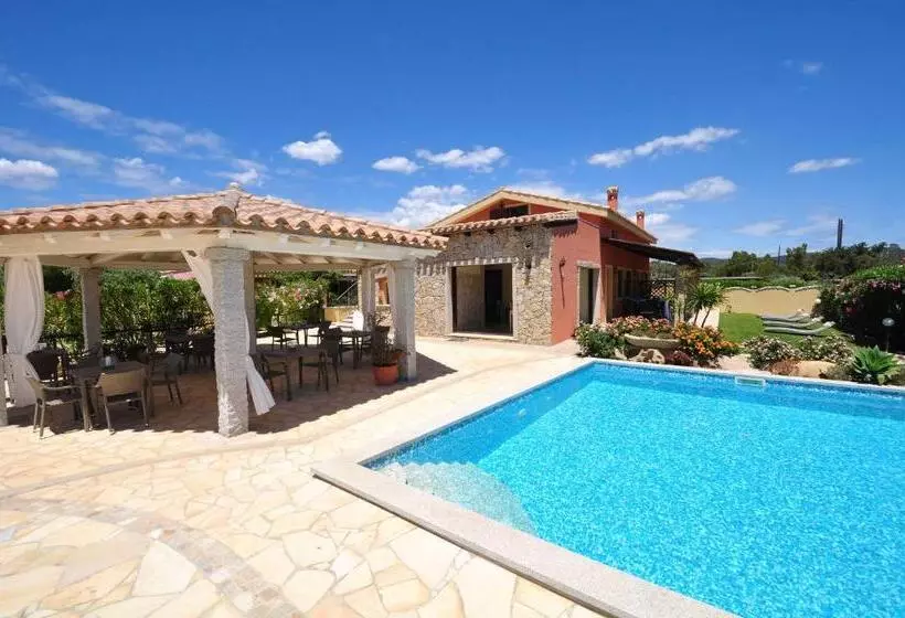 ペンション Affittacamere B&b La Villa Dei Graniti