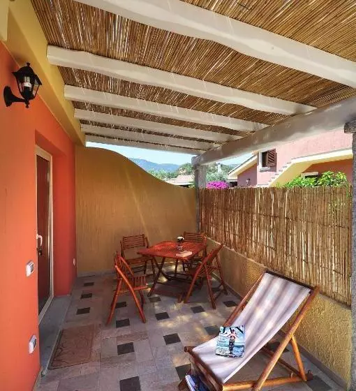 ペンション Affittacamere B&b La Villa Dei Graniti