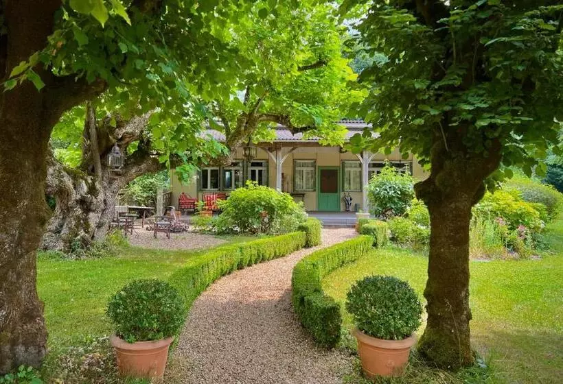 ペンション Château De Villars