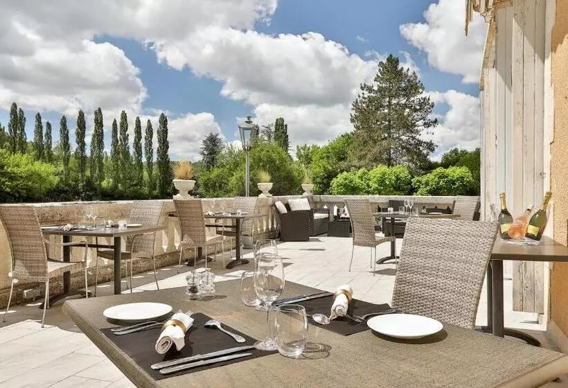 ペンション Château De Villars