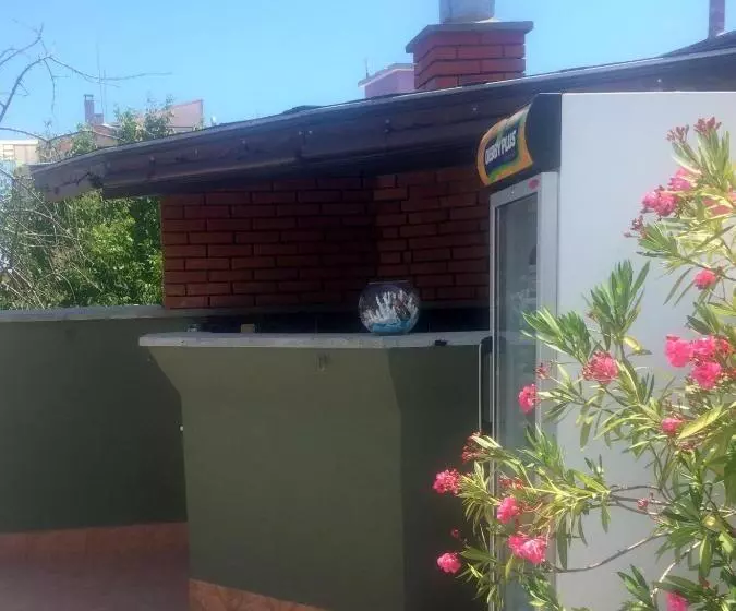 پانسیون Guest House Kostadinovi