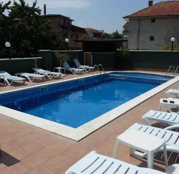 پانسیون Guest House Kostadinovi