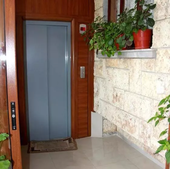 پانسیون Guest House Kostadinovi