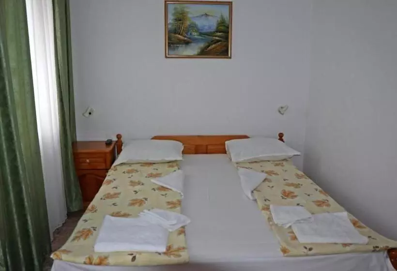 پانسیون Guest House Kostadinovi