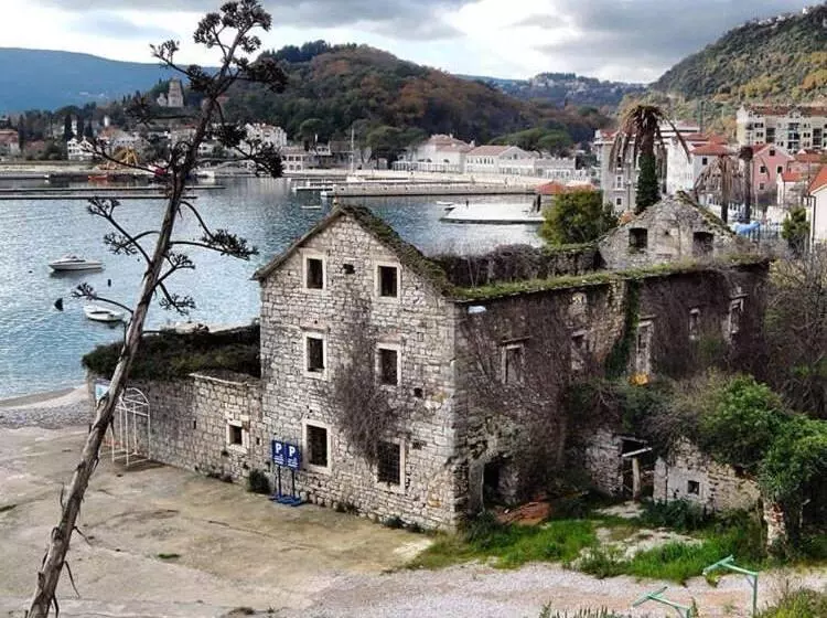 پانسیون Zvezda Meljine
