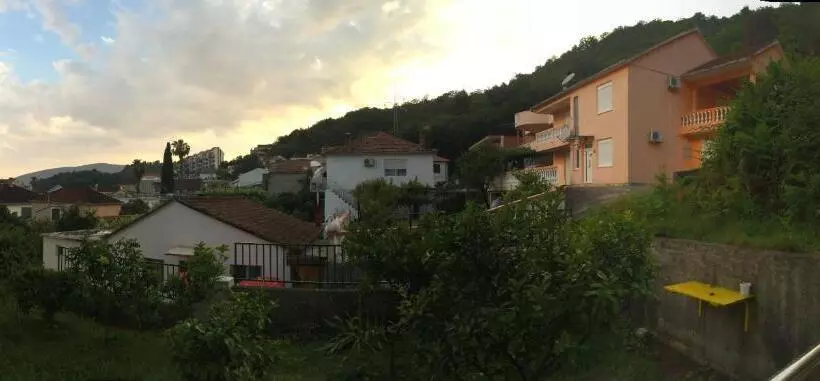 پانسیون Zvezda Meljine