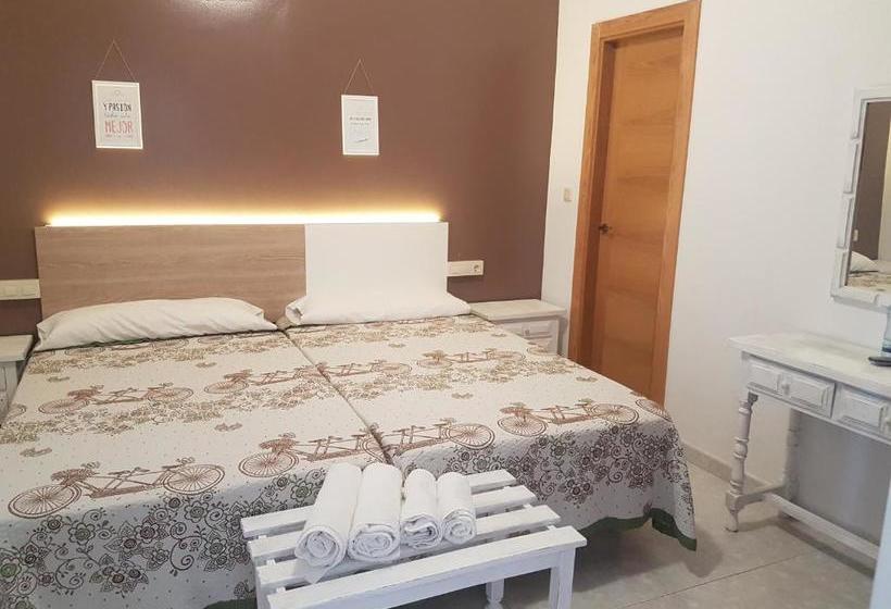 Pensão Hostal Xaraiba