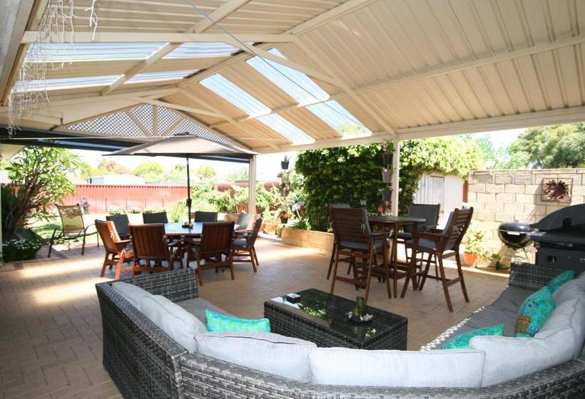 膳宿费 Safety Bay Guest House